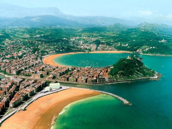 San-Sebastian-Donostia-Spain-Seacoast-Landscape